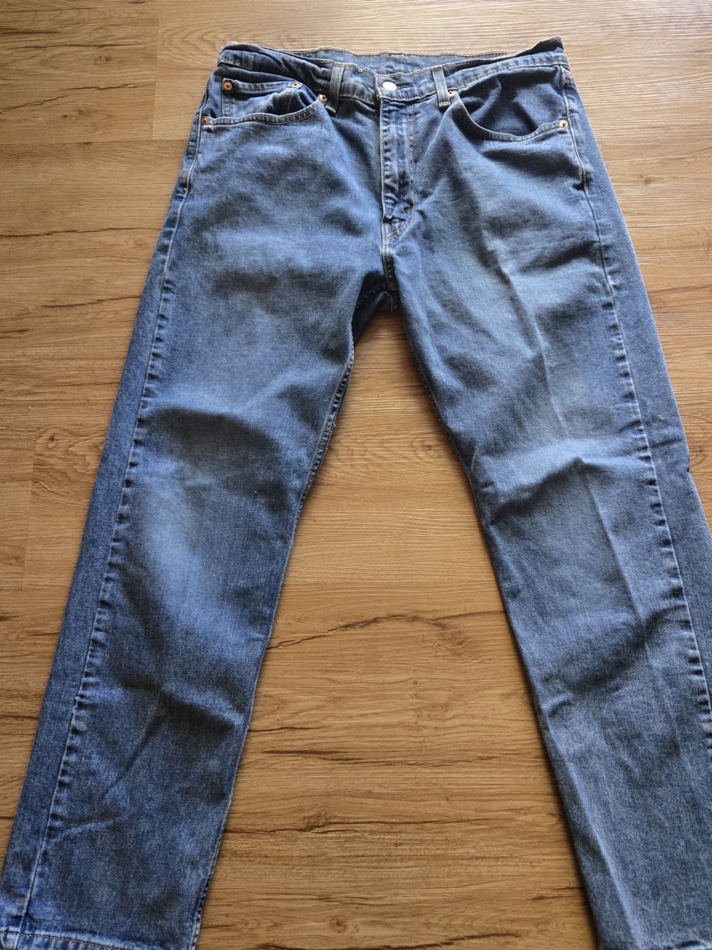 Levi's 505  Men's Straight Leg Denim Jeans in Medium Blue 34x28
